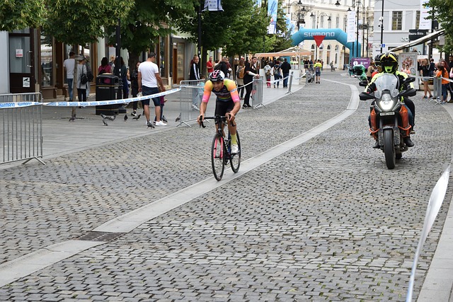 球員並非針 球員並非針